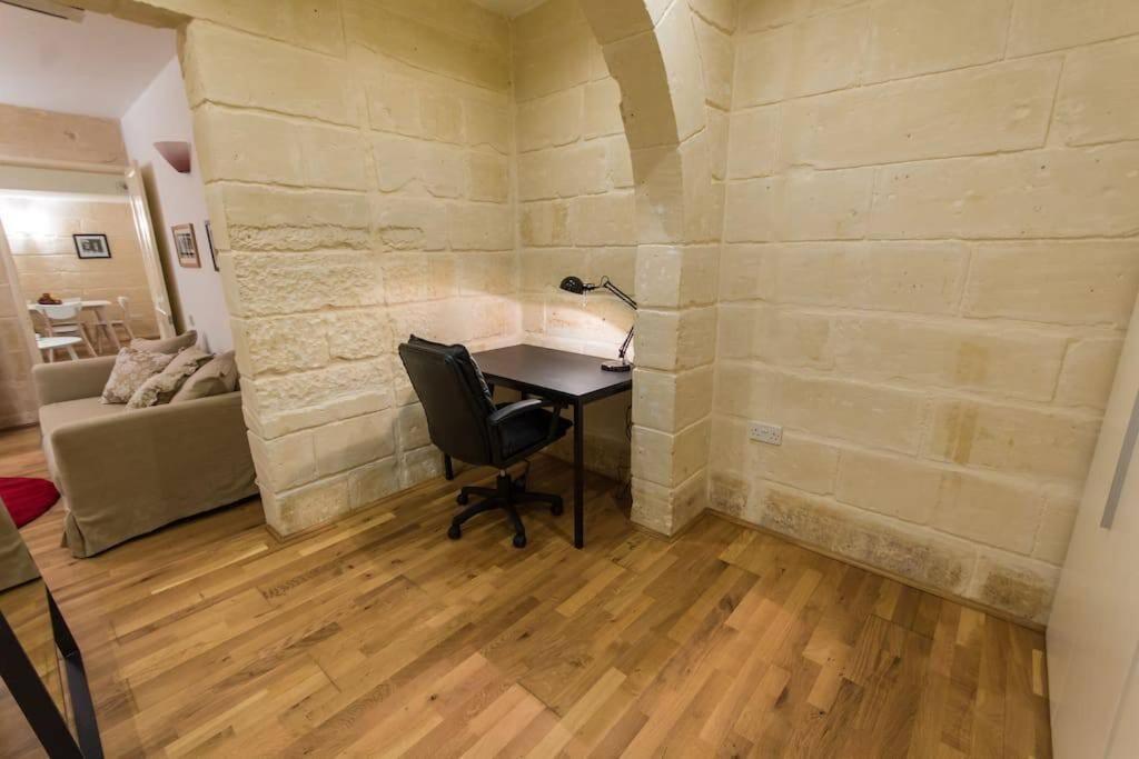 Central Valletta House Il Furjana Bagian luar foto