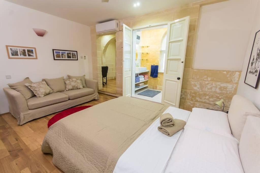 Central Valletta House Il Furjana Bagian luar foto